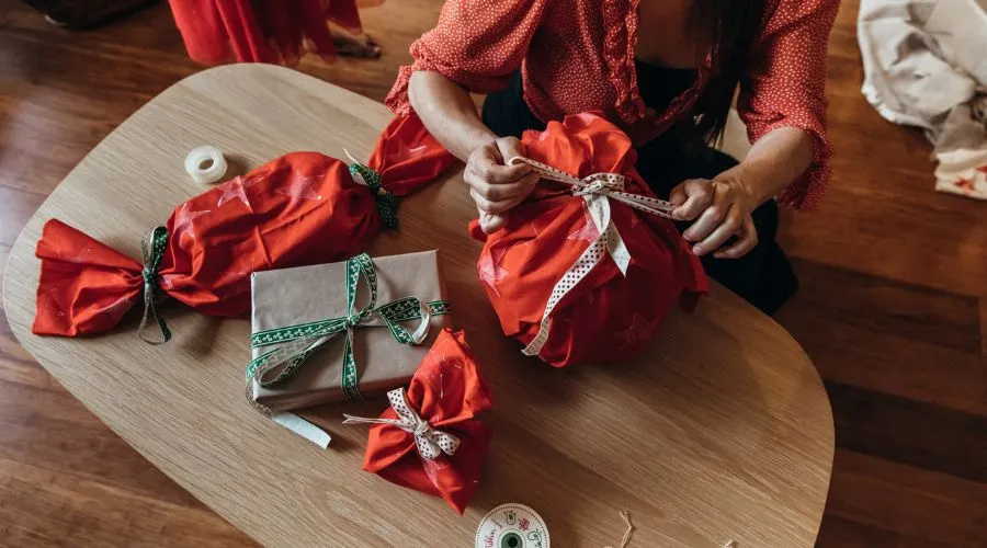 Christmas gift wrapping ideas