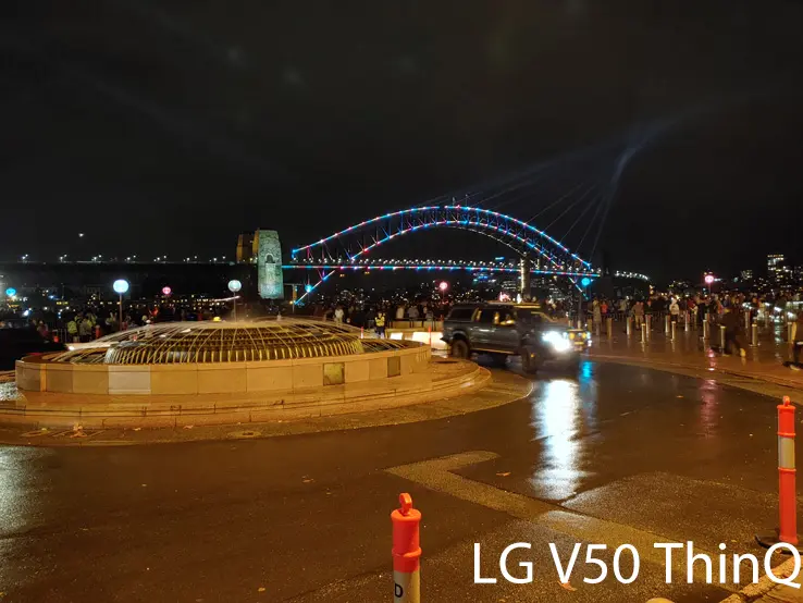 LG V50 ThinQ Harbour Bridge
