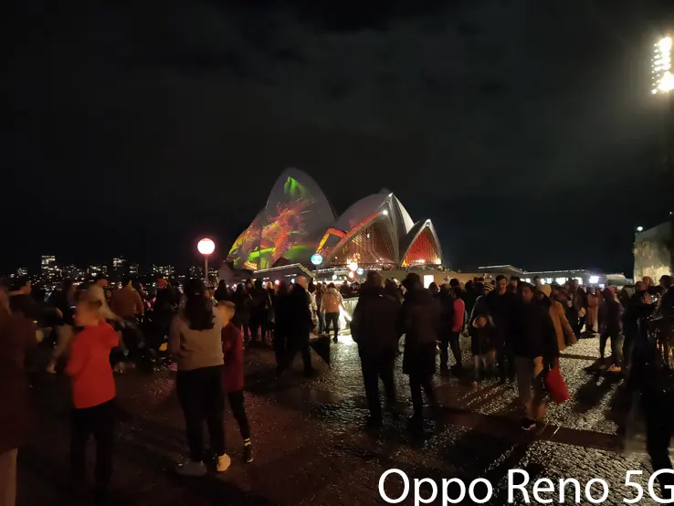 Oppo Reno 5G Opera House