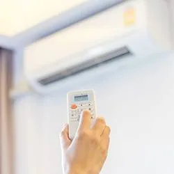 Operating airconditioner