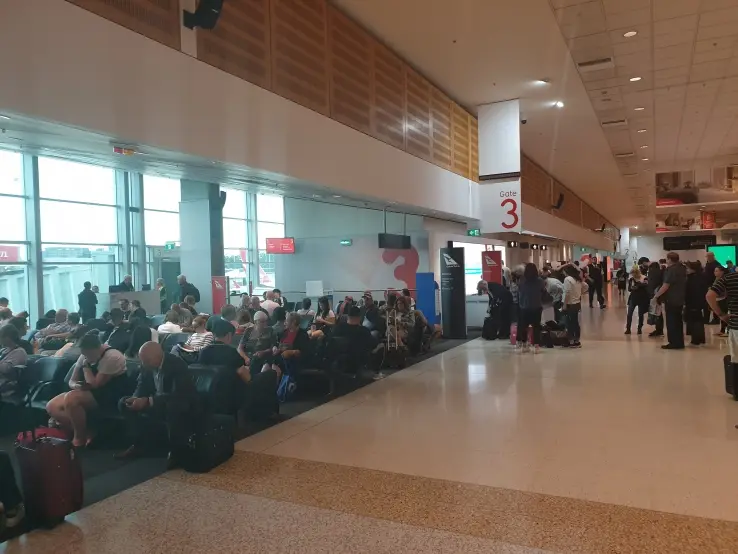 Queue at Sydney airport