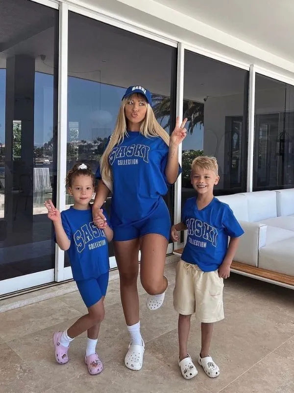 Image of Saski Collection founder, Tammy Hembrow with her two kids