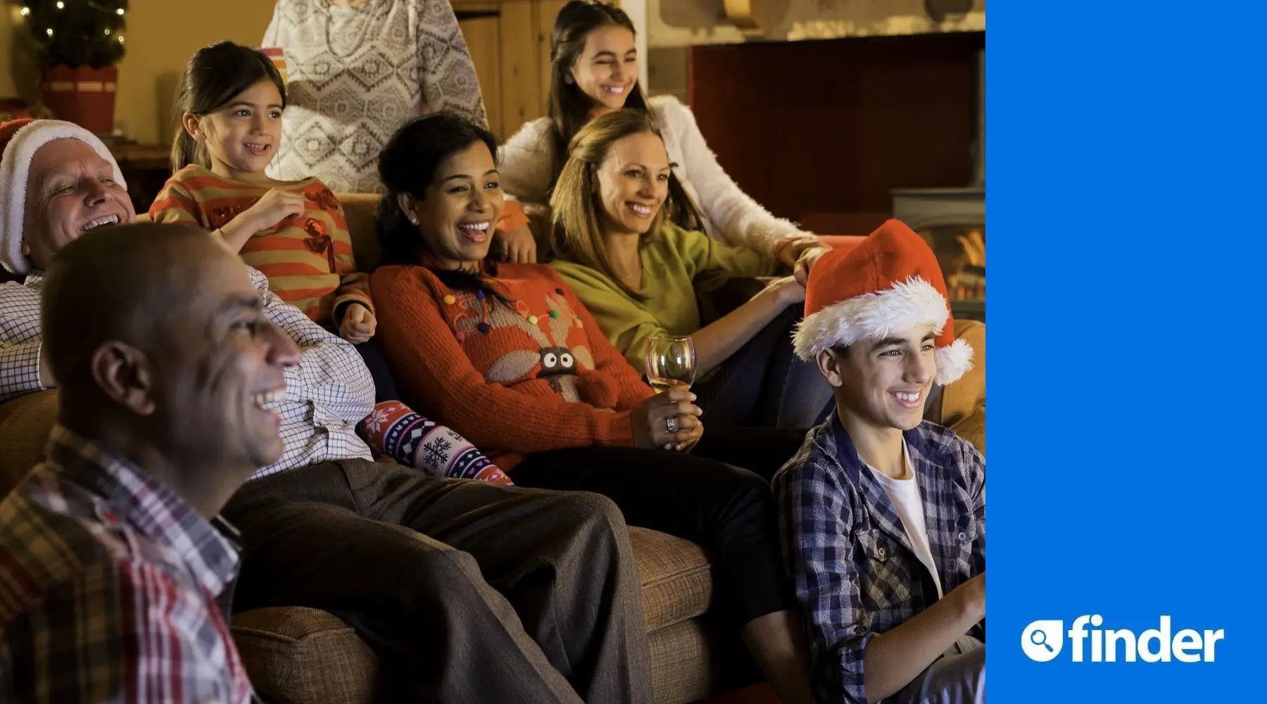 Family_Watching_TV_Christmas_Getty_1800x1000